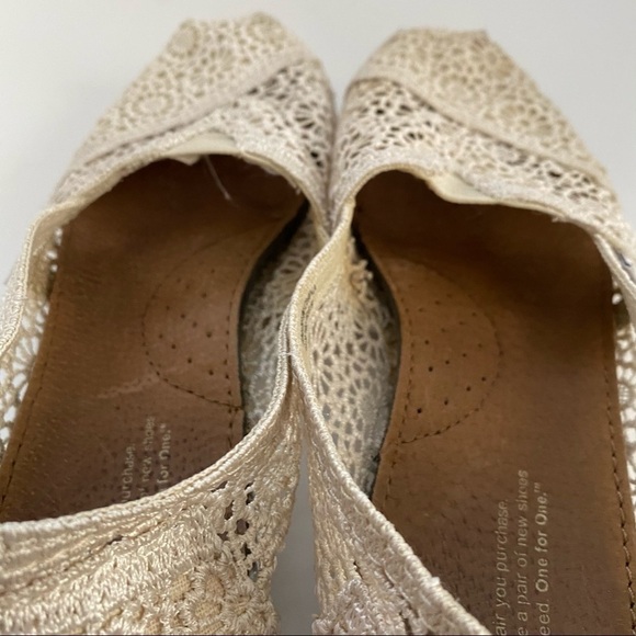 TOMS Natural Crochet Classics 7.5 - Picture 7 of 8